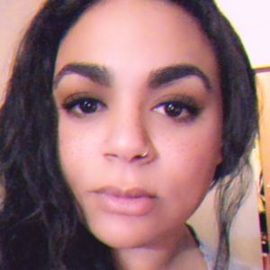 Meet your Posher, Ayla